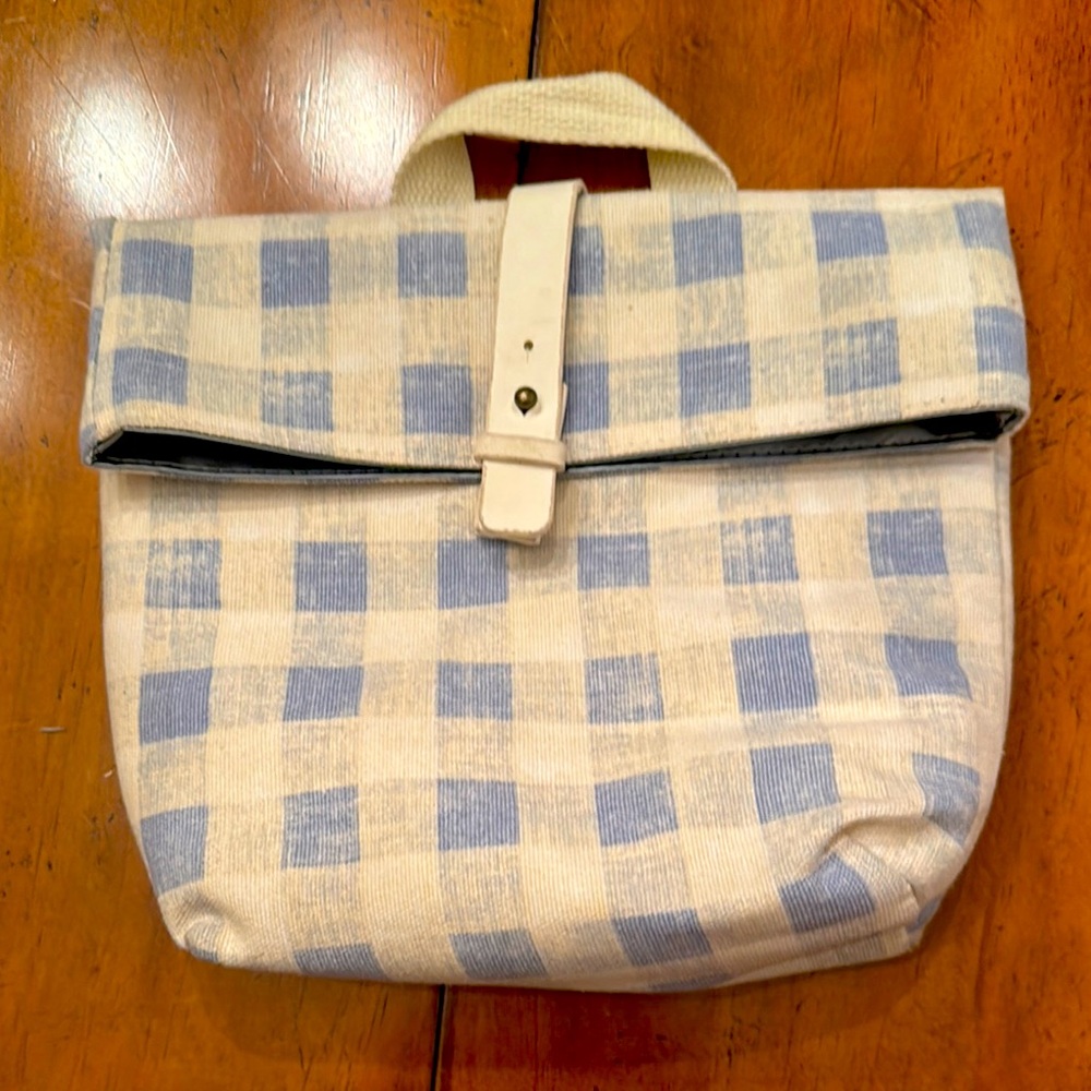 Threshold Insulated Blue and White Gingham Check lunch bag